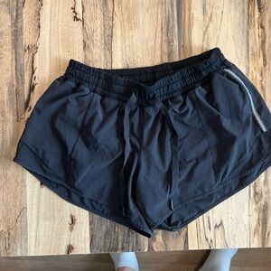 Lululemon Hotty Hot Short
